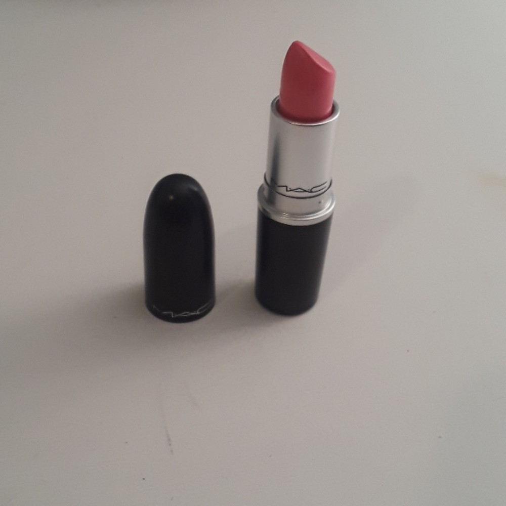 Mac lipstick